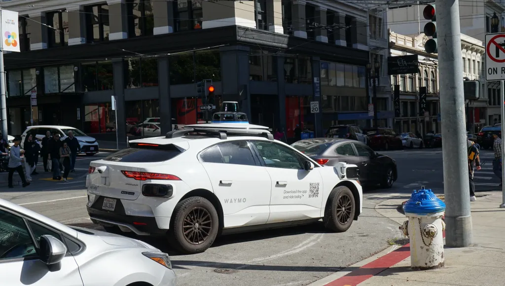 Self-Driving Cars’ Hazy Travel Proposition Gets Clearer