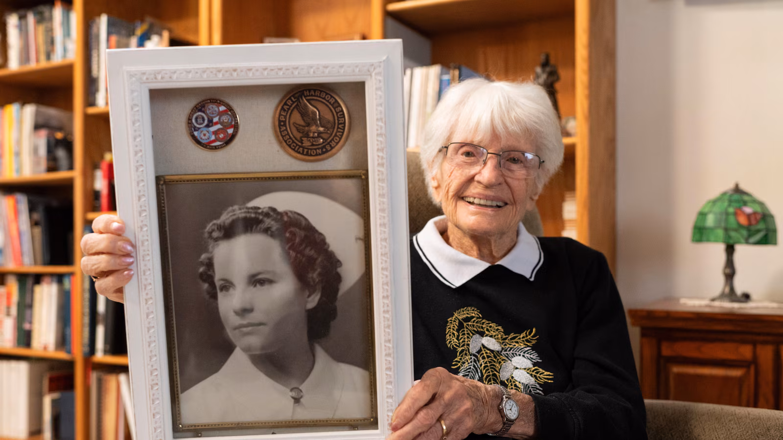 WWII nurses who dodged bullets deserve Congressional honor, lawmakers say